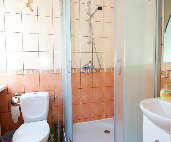 Πανσιόν Aurada *